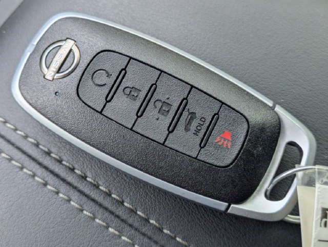 Used 2025 Gray Nissan Platinum image 34