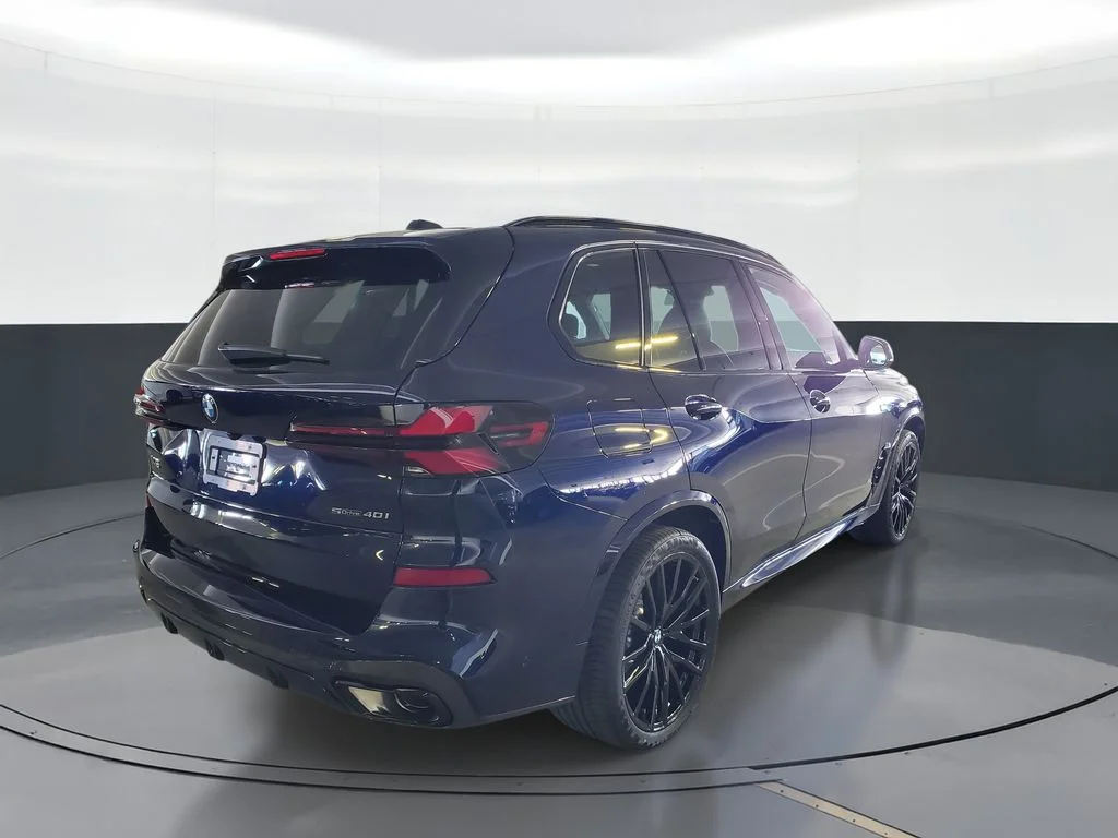 Used 2026 Blue BMW sDrive40i image 3