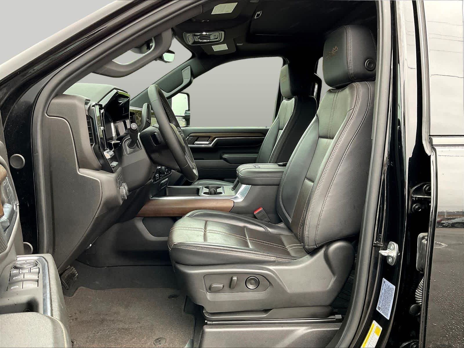 2024 Chevrolet Silverado 2500HD High Country - Photo 24