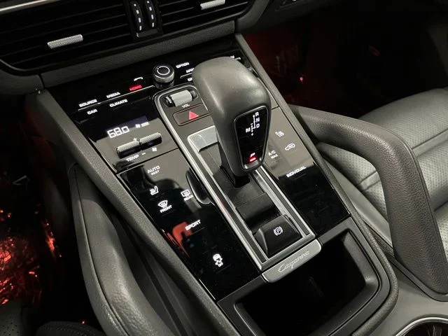 2022 Porsche Cayenne Platinum Edition - Photo 29