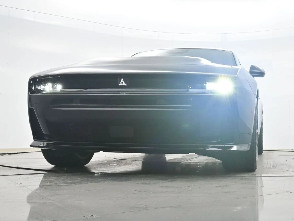 New 2026 Diamond Black Crystal Pearlcoat Dodge Scat Pack image 33