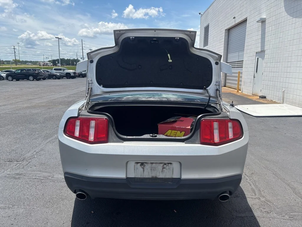 Used 2010  Ford GT Premium image 27