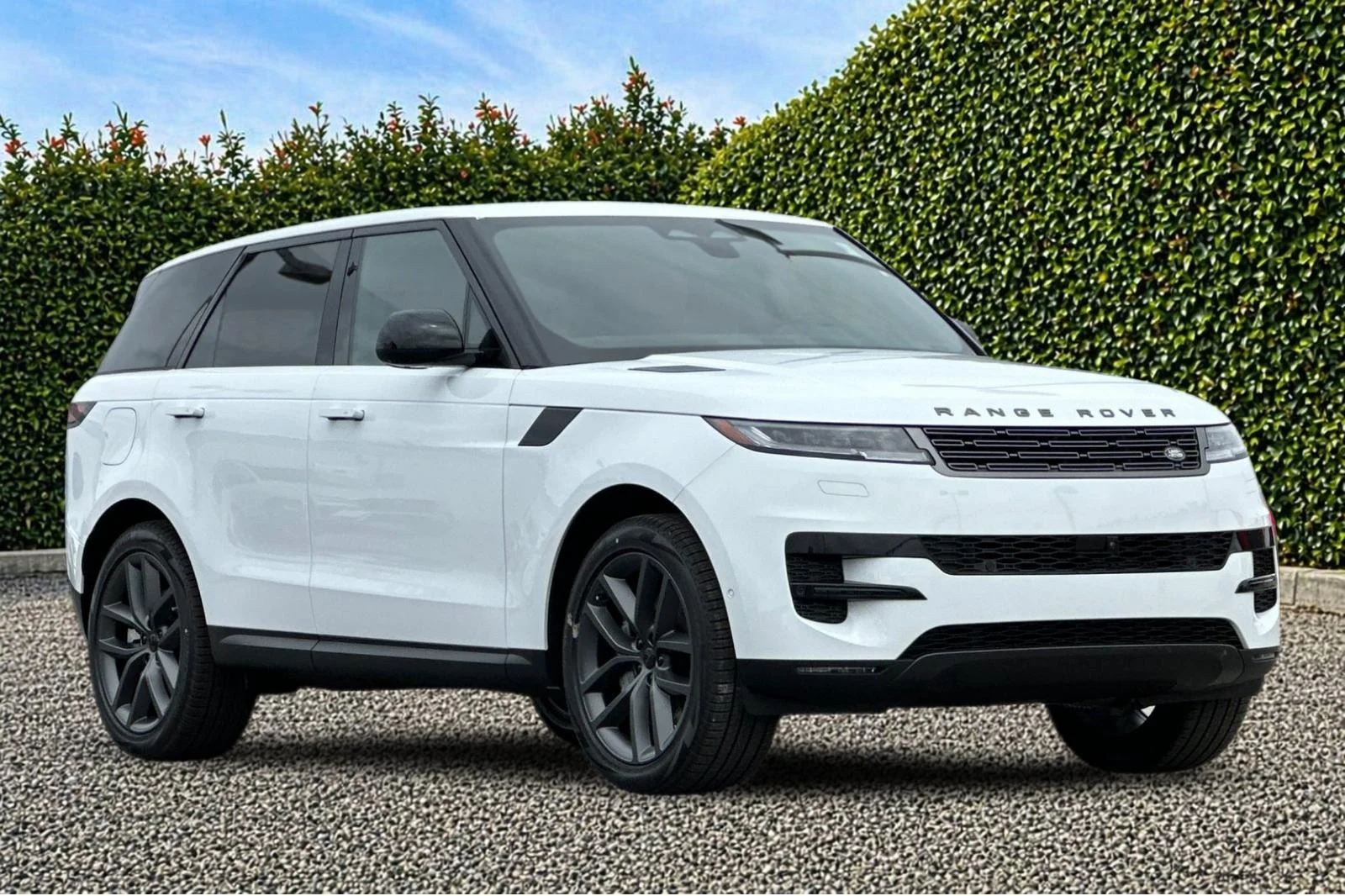 New 2026 Fuji White Land Rover SE image 8