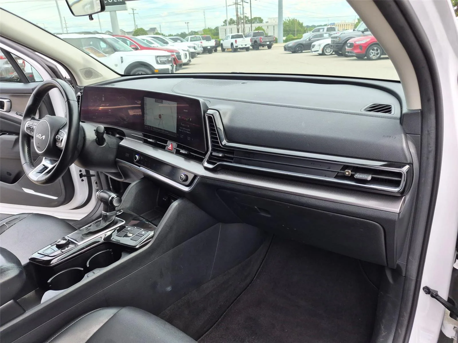 Used 2023 Glacial White Pearl Kia SX image 34