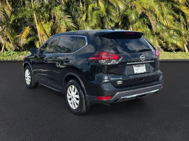 Used 2019 Black Nissan S image 7