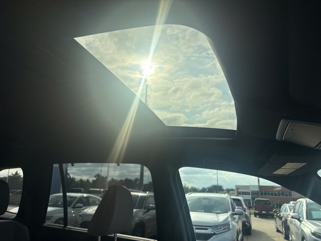 Used 2019 Gray Honda EX-L image 31