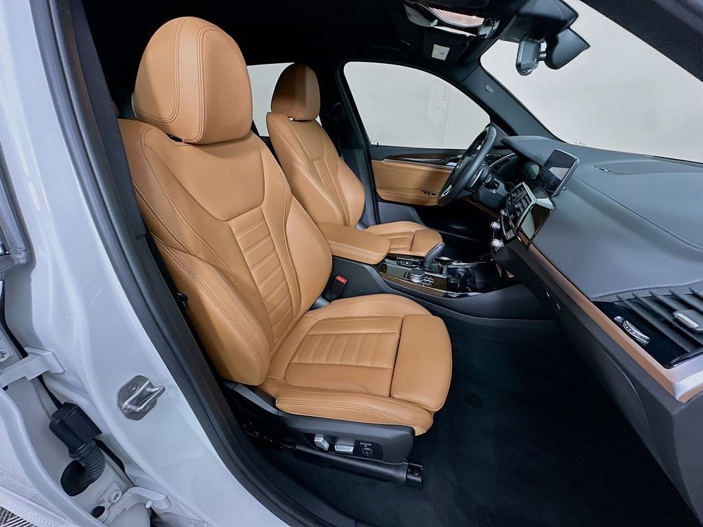 Used 2020 Mineral White Metallic BMW sDrive30i image 29