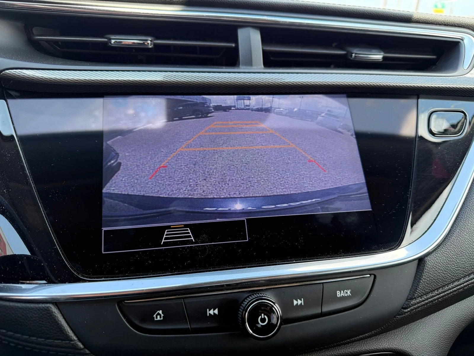 Used 2023 Black Buick Select image 9