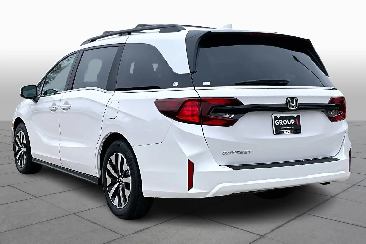 New 2026 Platinum White Pearl Honda EX-L image 12