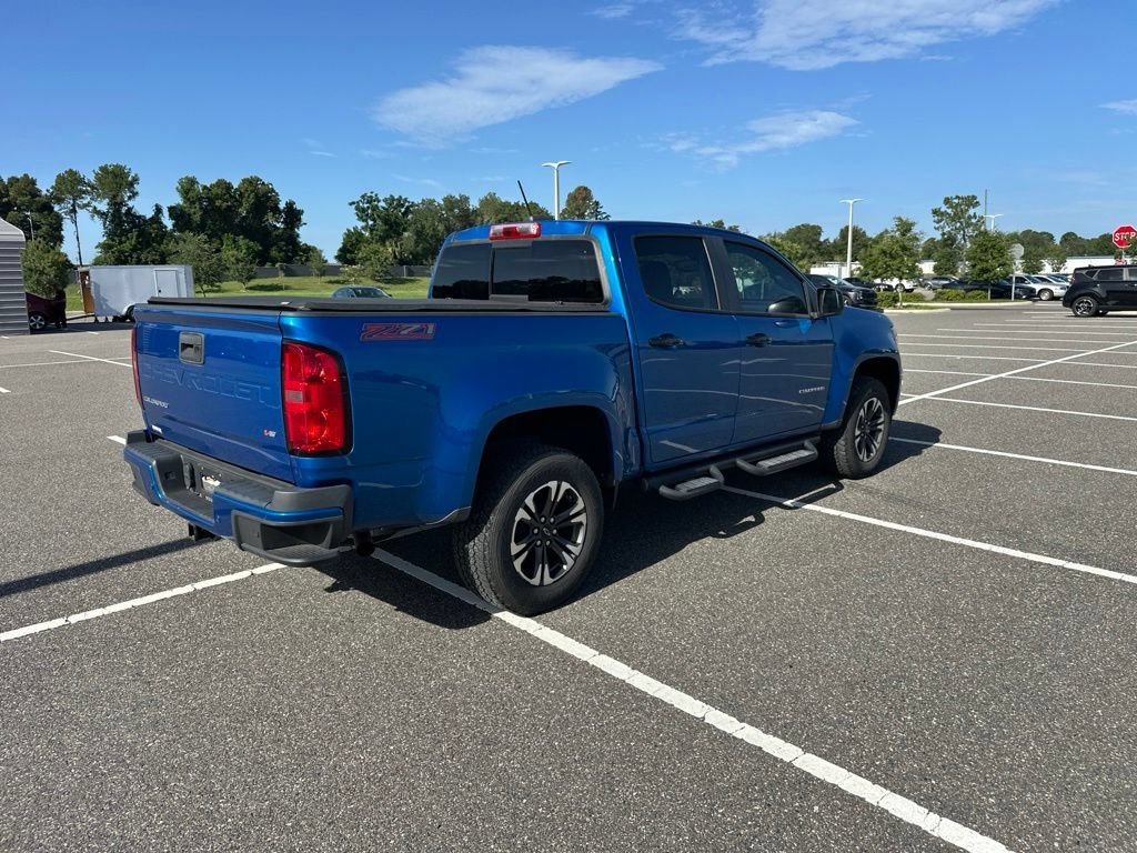 Used 2022 Blue Chevrolet Z71 image 6