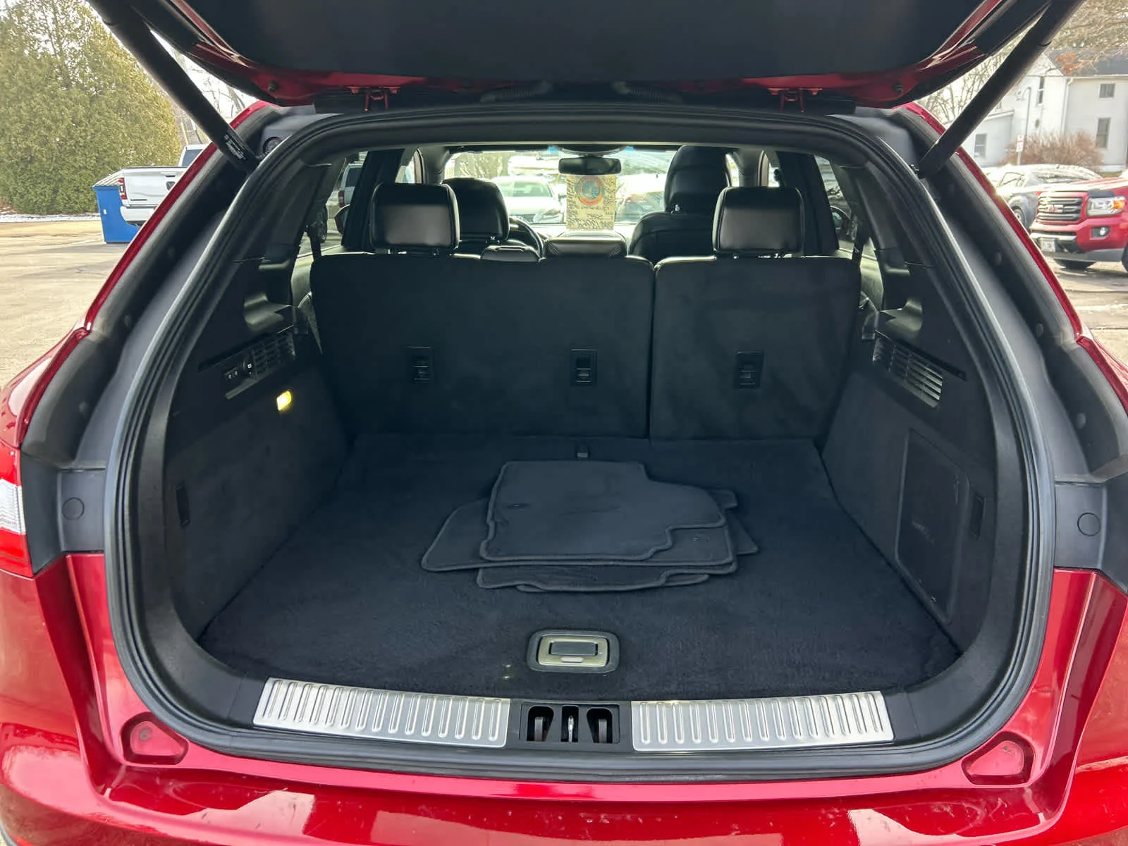 Used 2016 Ruby Red Metallic Tinted Clearcoat Lincoln Select image 18