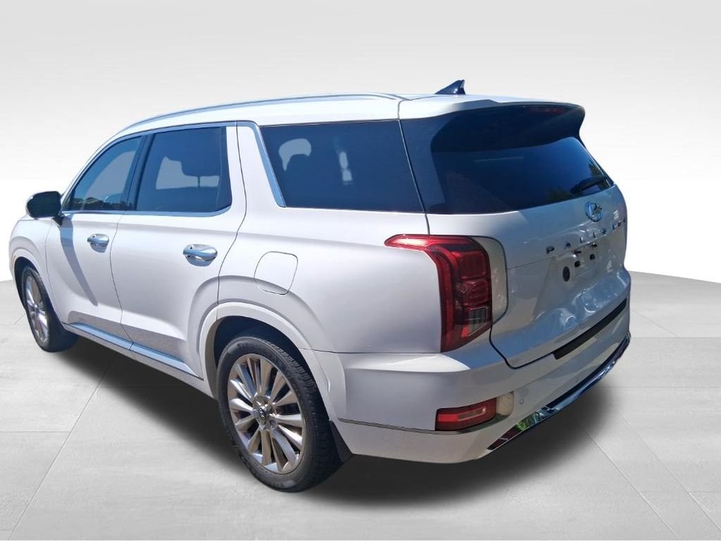 Used 2020 White Hyundai Limited image 5