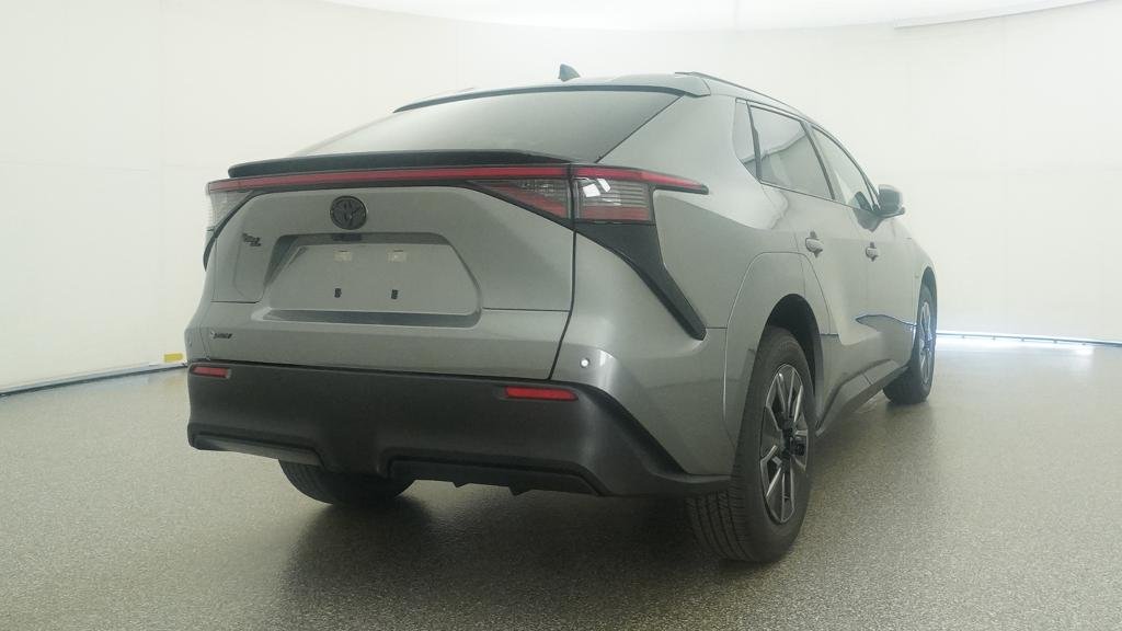 New 2026 Heavy Metal Toyota XLE image 21
