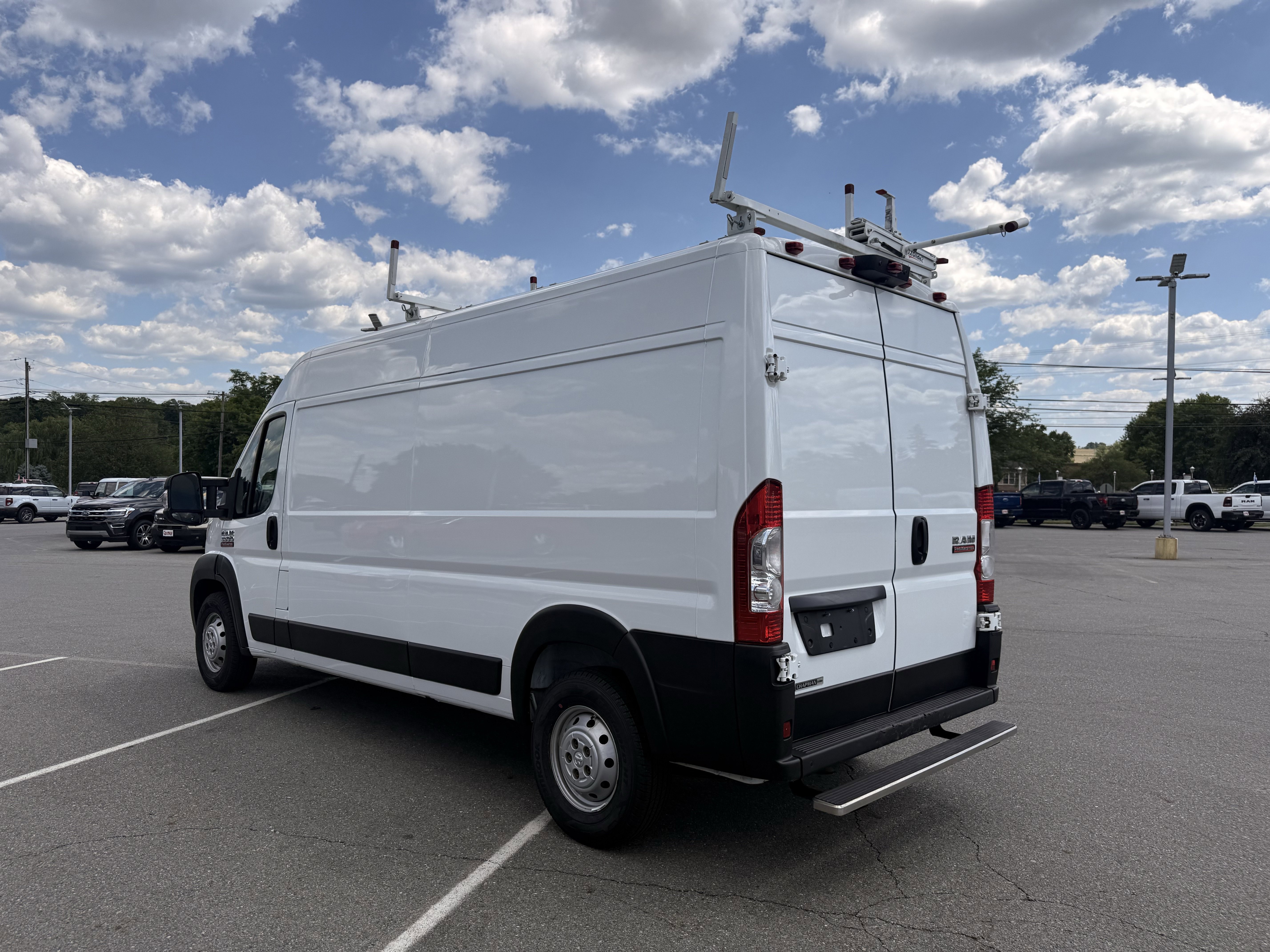 Used 2022 White Ram High Roof image 5