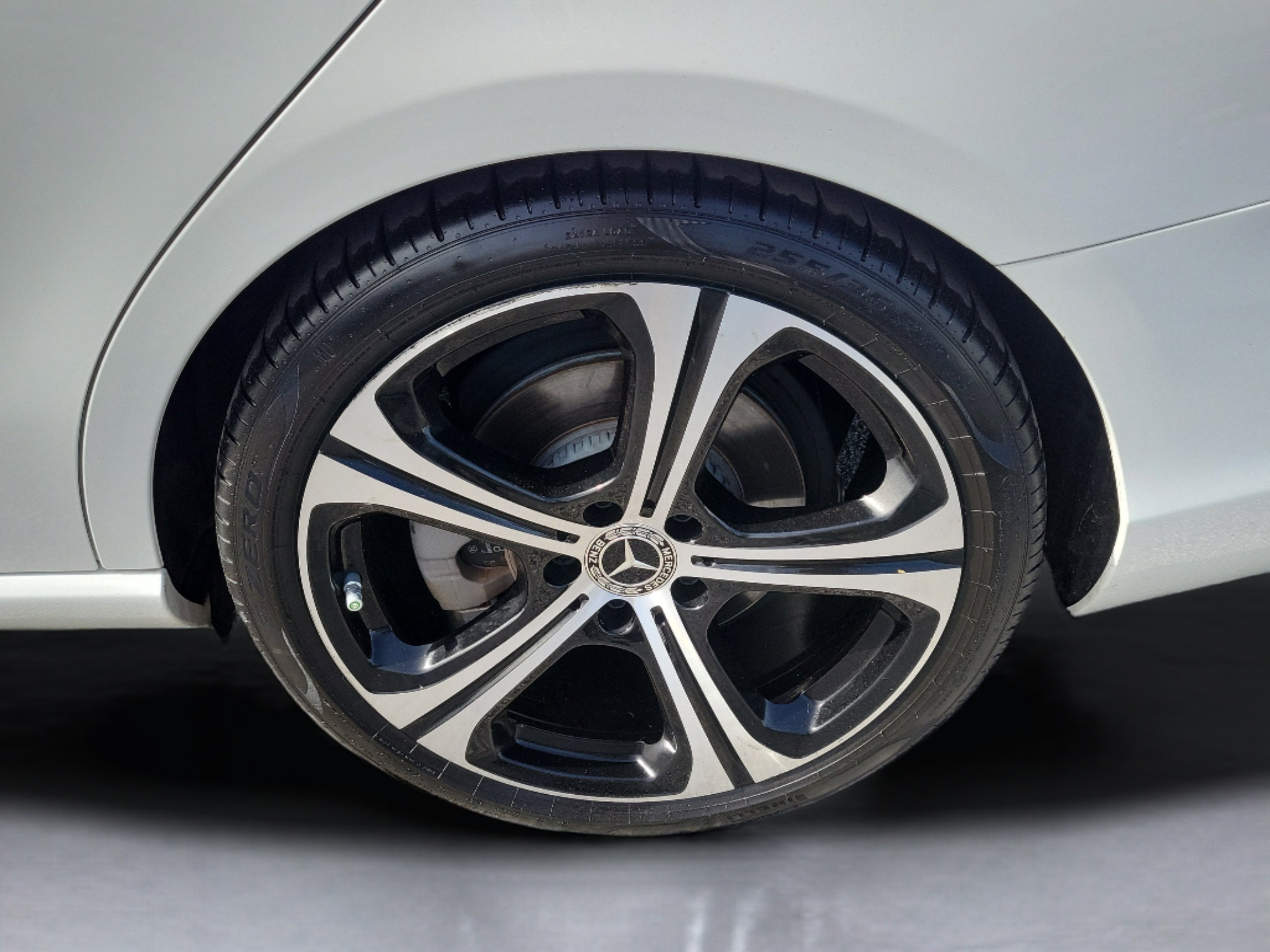 Used 2025 Polar White Mercedes-Benz C 300 image 8