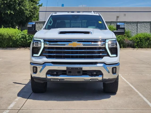 Used 2025 Summit White Chevrolet LTZ image 2