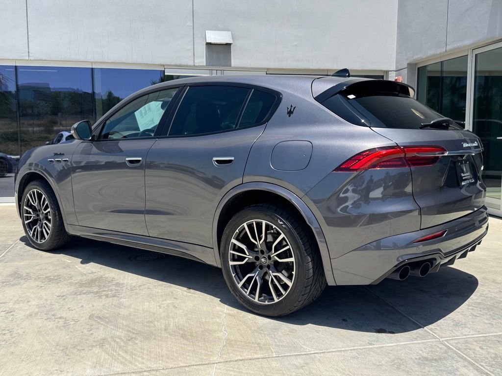 Certified Used 2023 Grigio Lava Metallic Maserati Modena image 6
