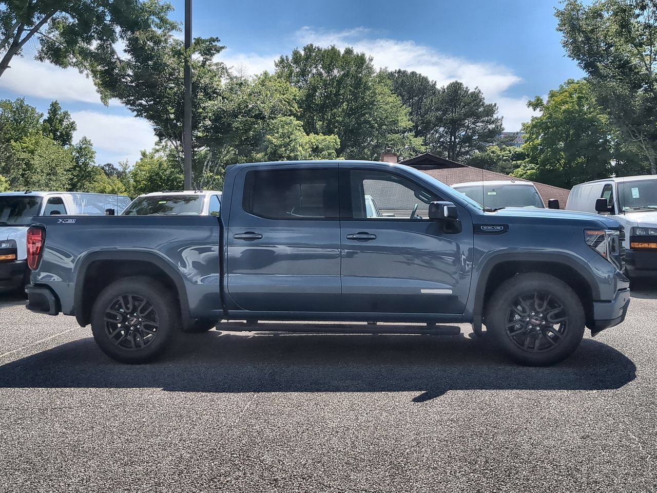New 2026 DOWNPOUR METALLIC GMC Elevation image 9