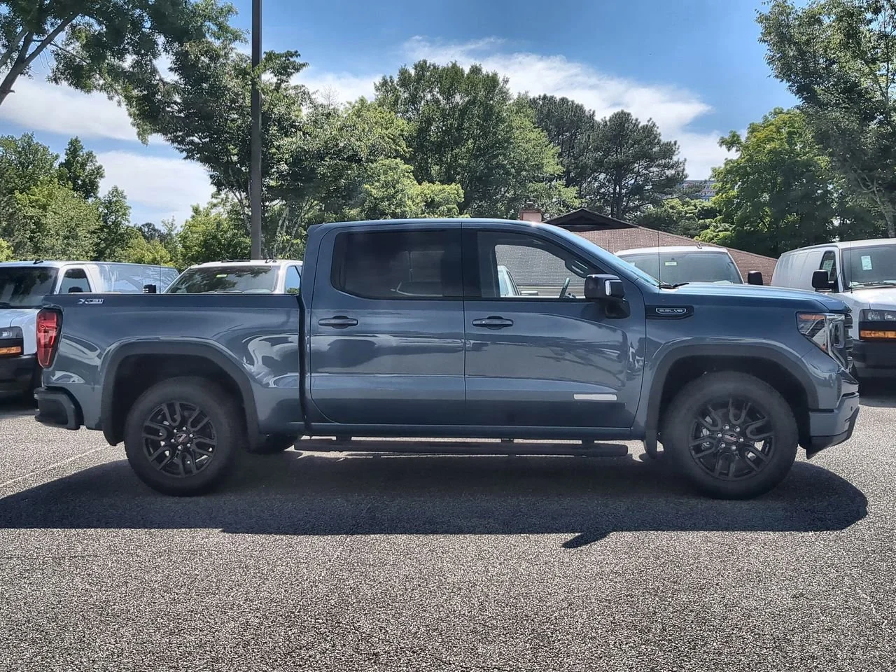 New 2026 DOWNPOUR METALLIC GMC Elevation image 9