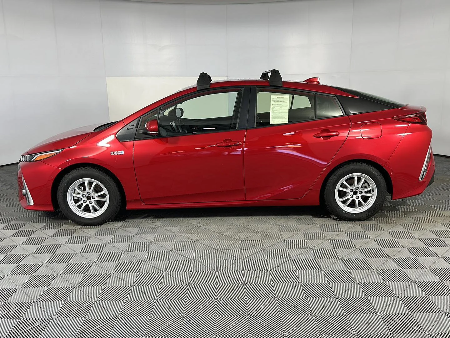 Used 2022 Supersonic Red Toyota Limited image 4