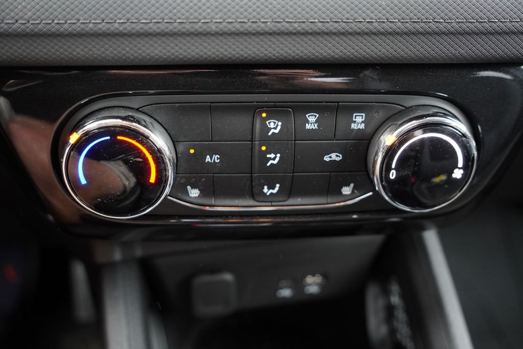 Used 2025 Crimson Chevrolet LT image 6