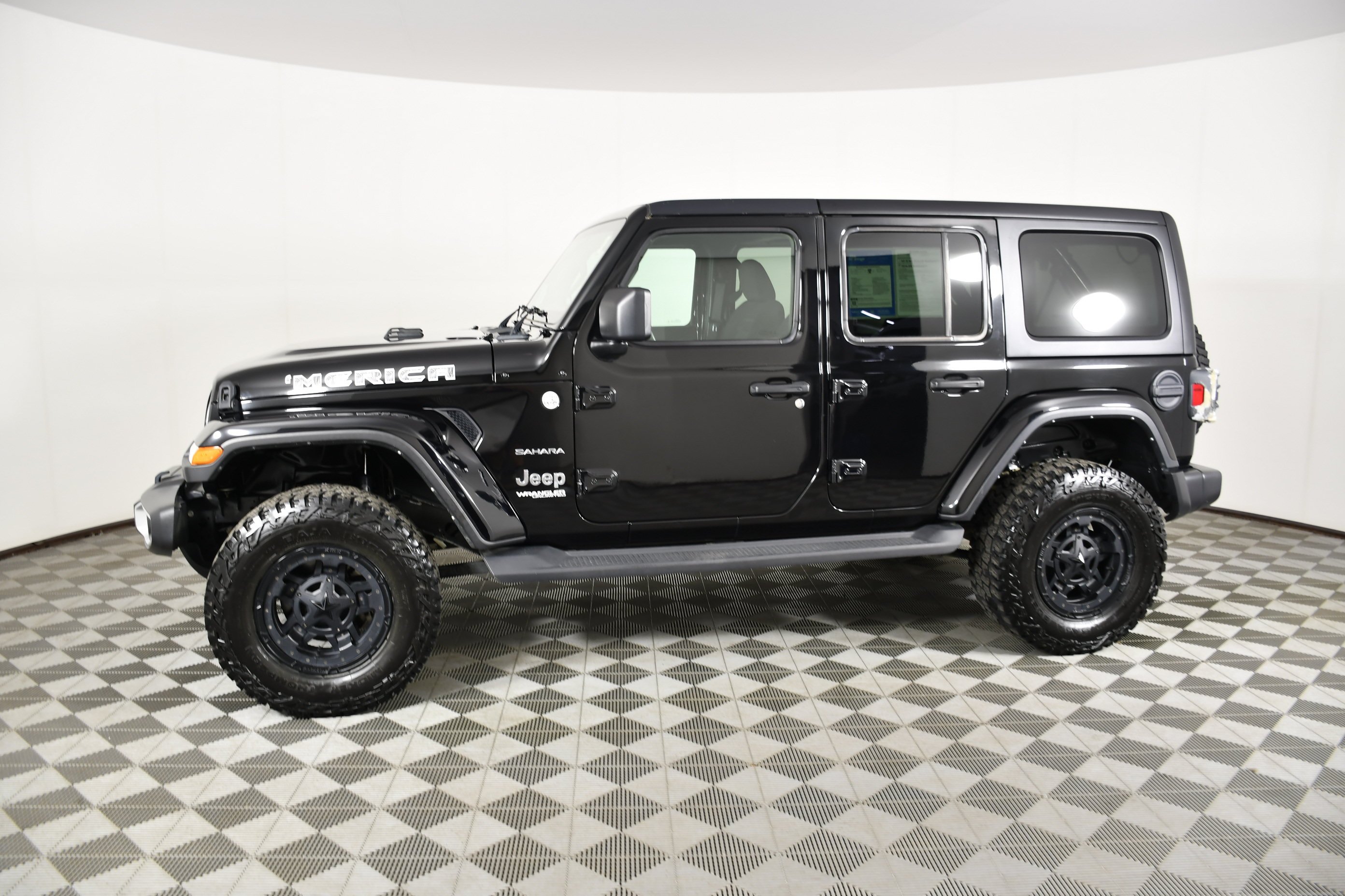 Used 2021 Black Clearcoat Jeep Unlimited Sahara image 9