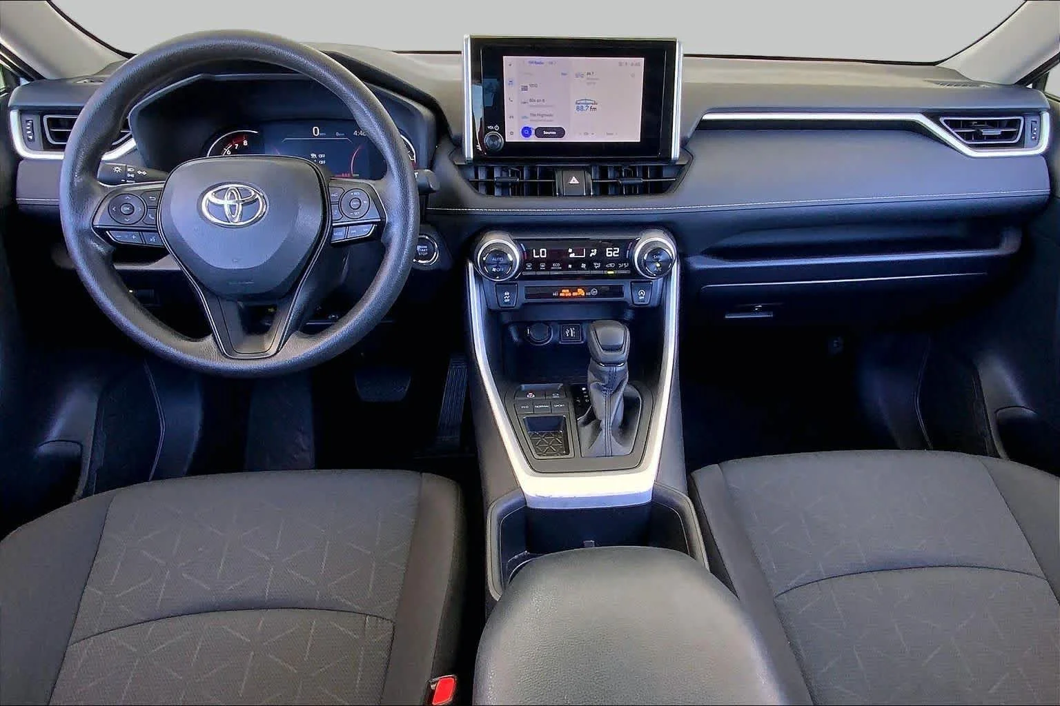 Used 2025 Silver Sky Metallic Toyota XLE image 15