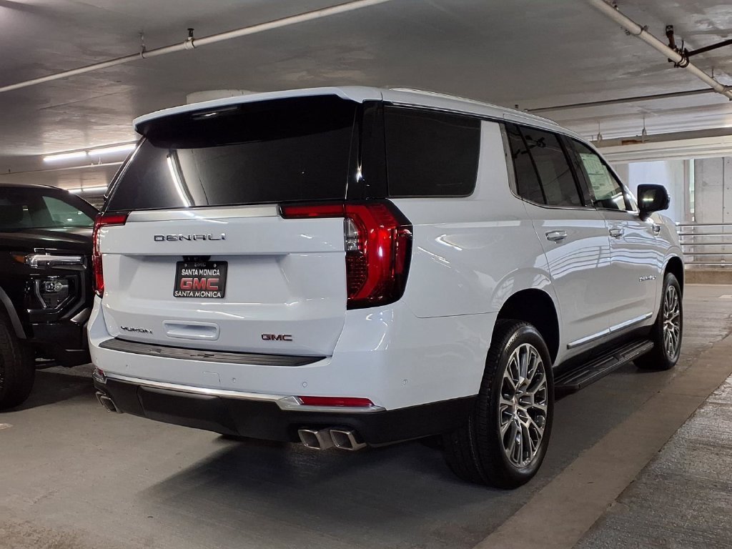 2026 GMC Yukon Denali - Photo 8