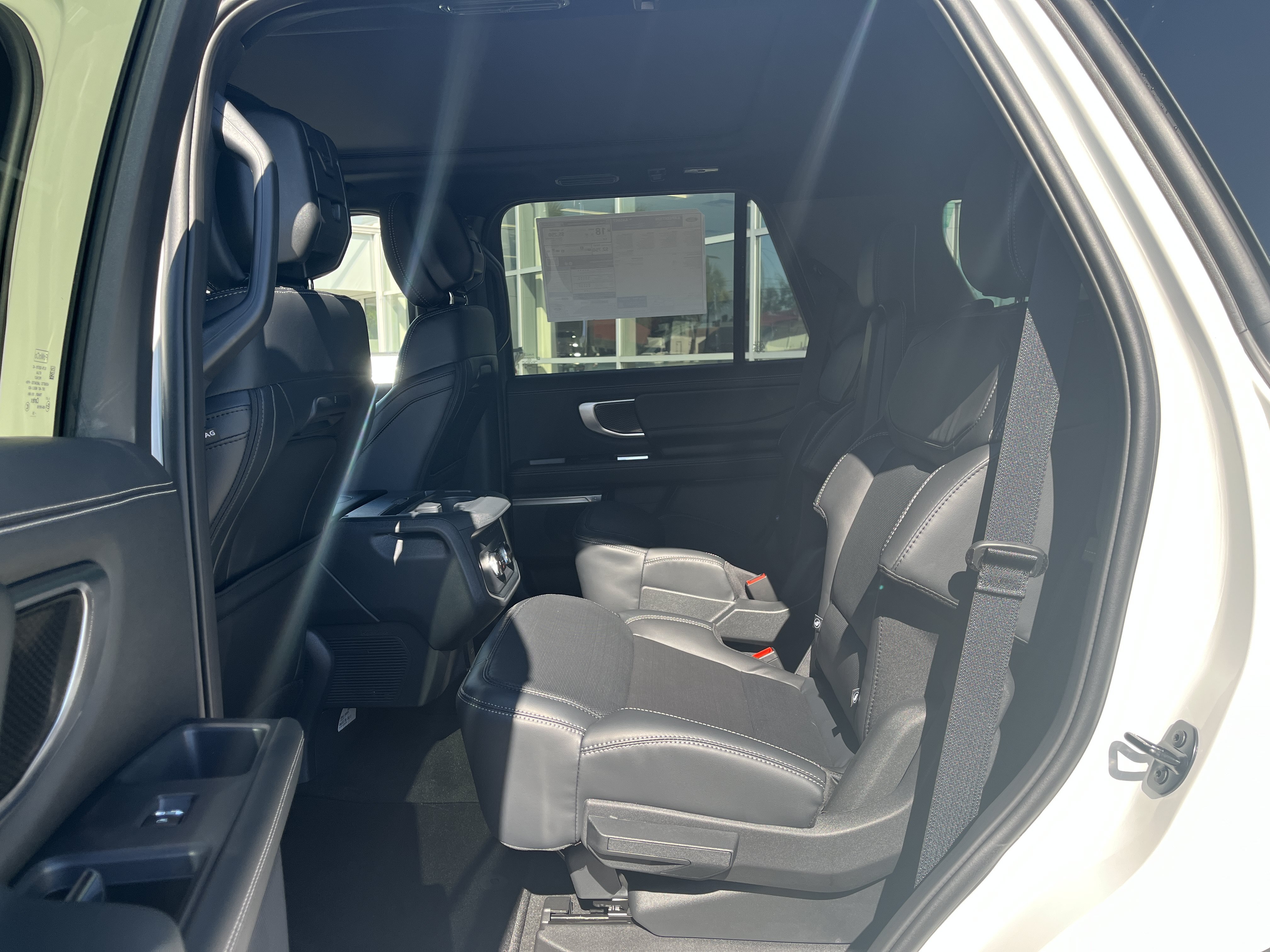 New 2026 Star White Metallic Tri-Coat Ford Platinum® image 12