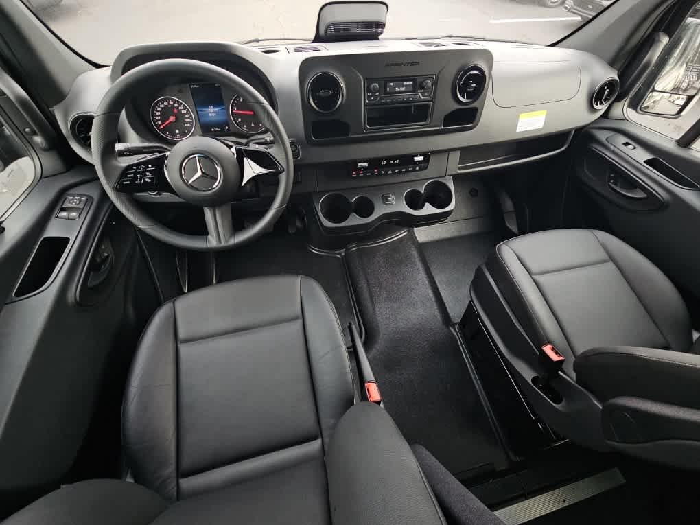 Used 2025 Jet Black Mercedes-Benz  image 13