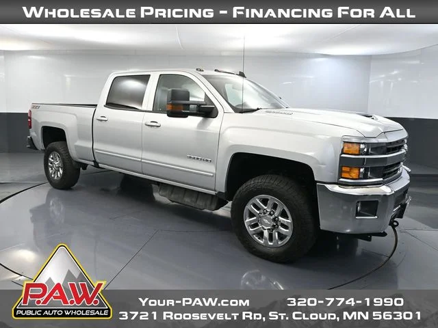 Used 2019 Silver Chevrolet LT image 1