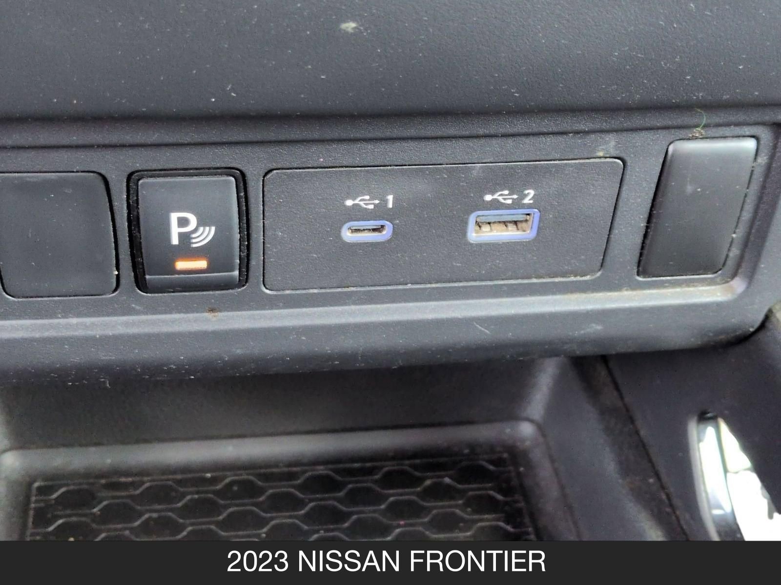 2023 Nissan Frontier SV - Photo 20
