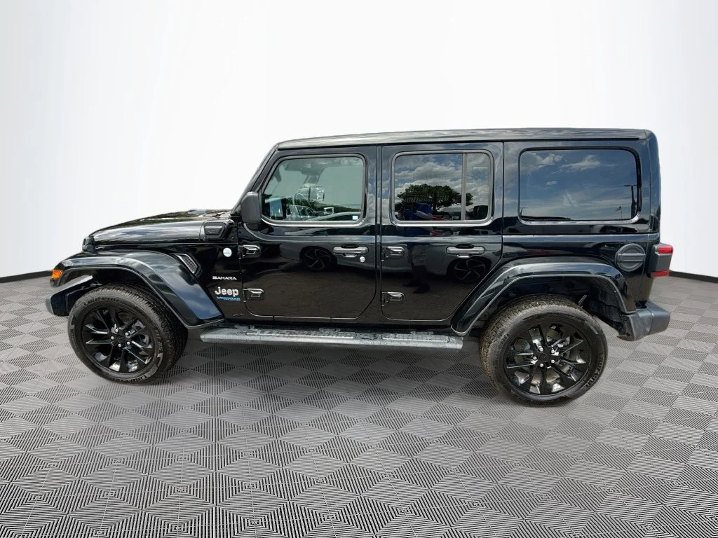 Used 2021 Black Jeep Unlimited Sahara 4xe image 8