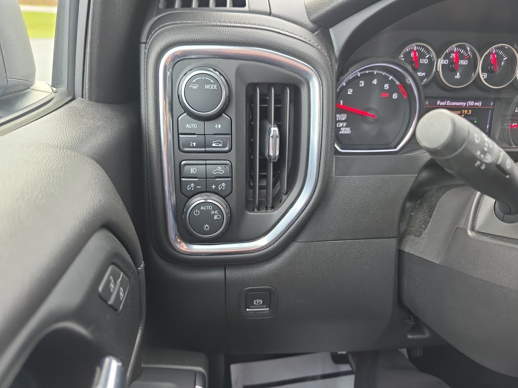 Used 2020 Gray Chevrolet RST image 21