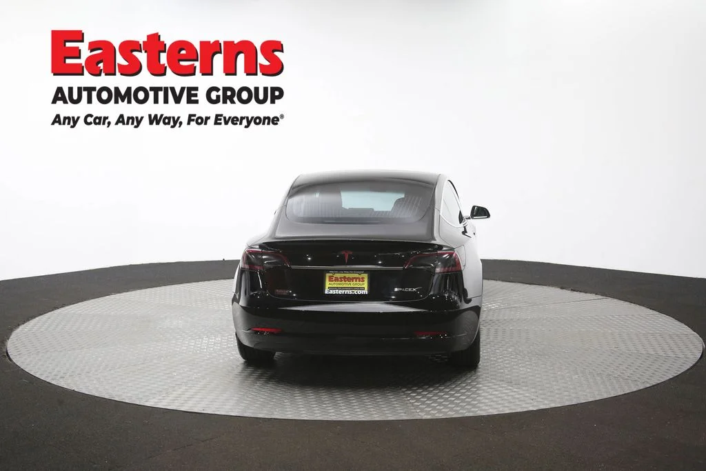 Used 2018 Black Tesla Mid Range image 32