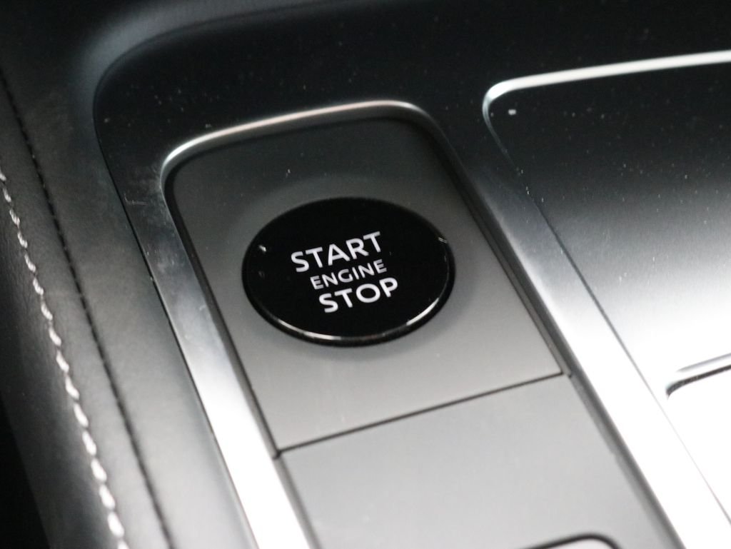 New 2027 HARBOR GRAY INFINITI Luxe AWD image 23