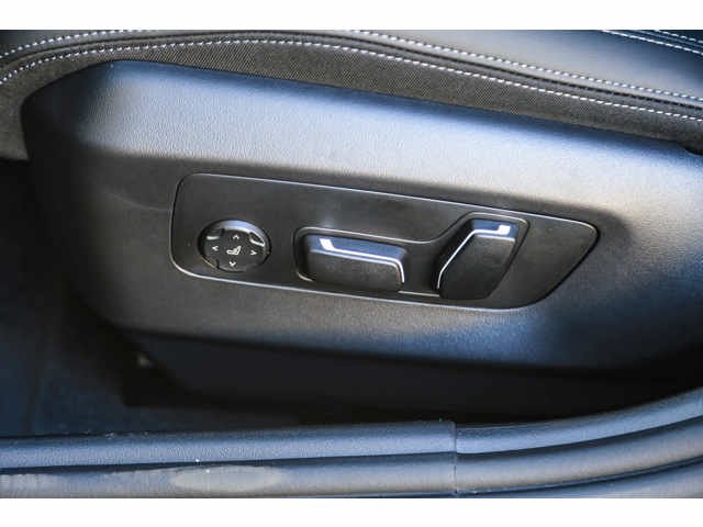Used 2026 Carbon Black Metallic BMW 530i image 18