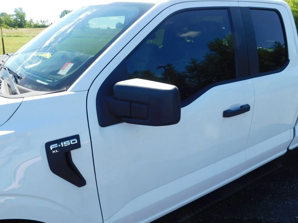 Used 2022 White Ford XL image 13