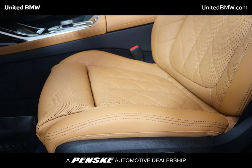 New 2027 Mineral White Metallic BMW xDrive40i image 9