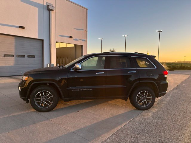 Used 2021 Jeep Grand Cherokee Limited with VIN 1C4RJFBG7MC543335 for sale in Kansas City