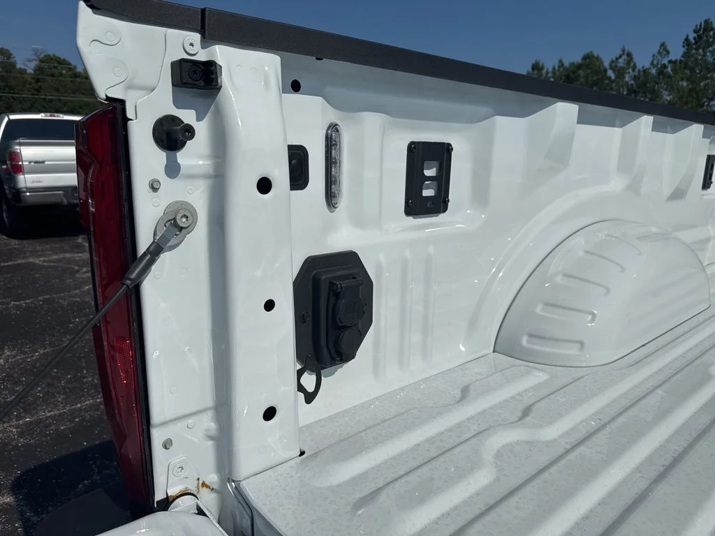 New 2026 Oxford White Ford F-250® Lariat® image 22