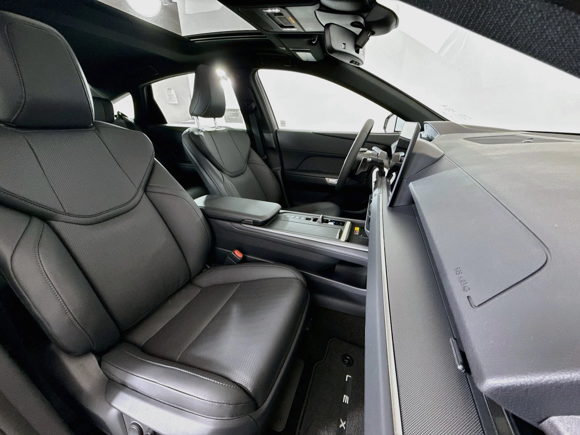 New 2026 Ultra White Lexus ES 350h PREMIUM image 26