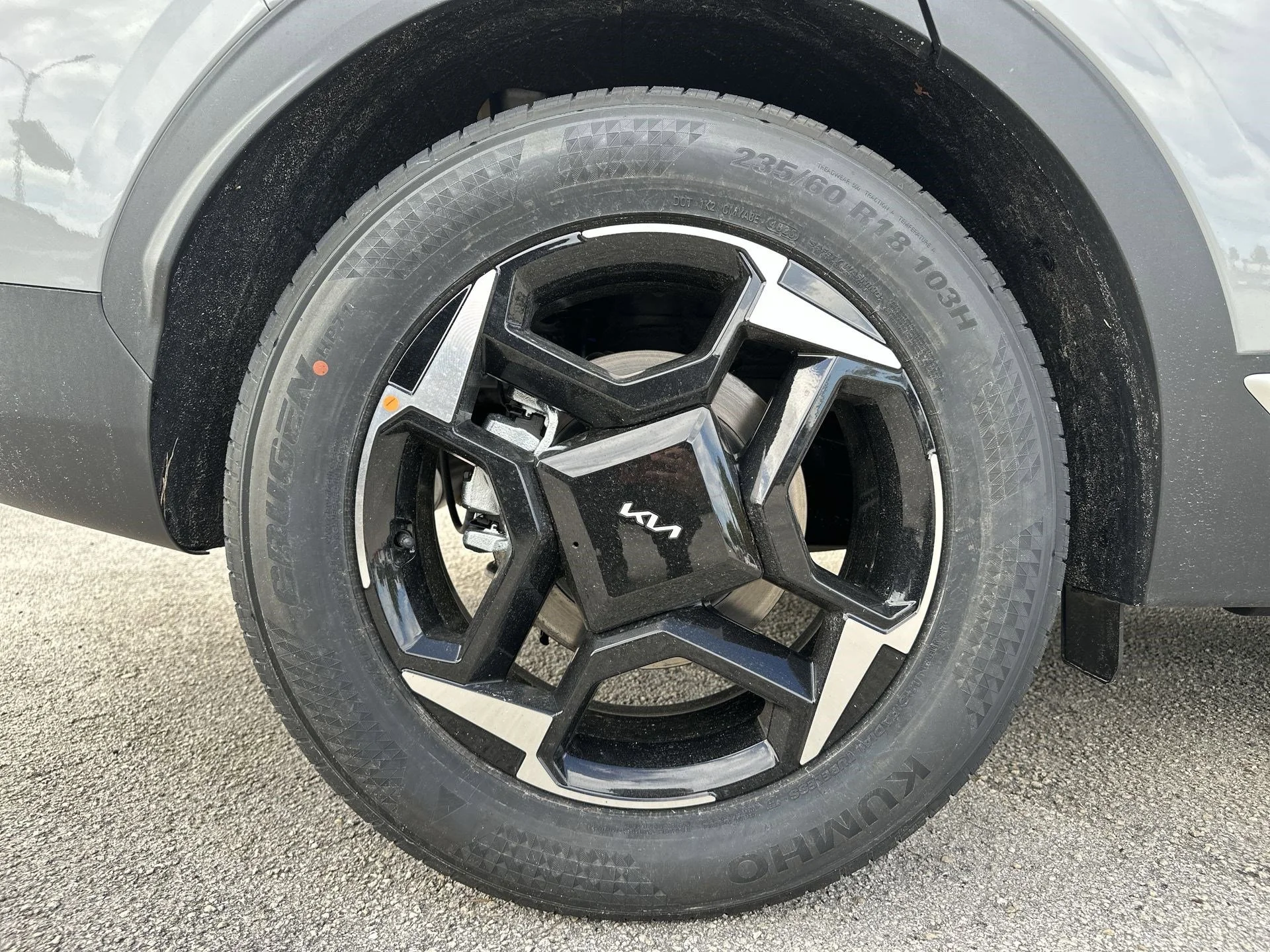 New 2026 Gravity Gray Kia EX image 11
