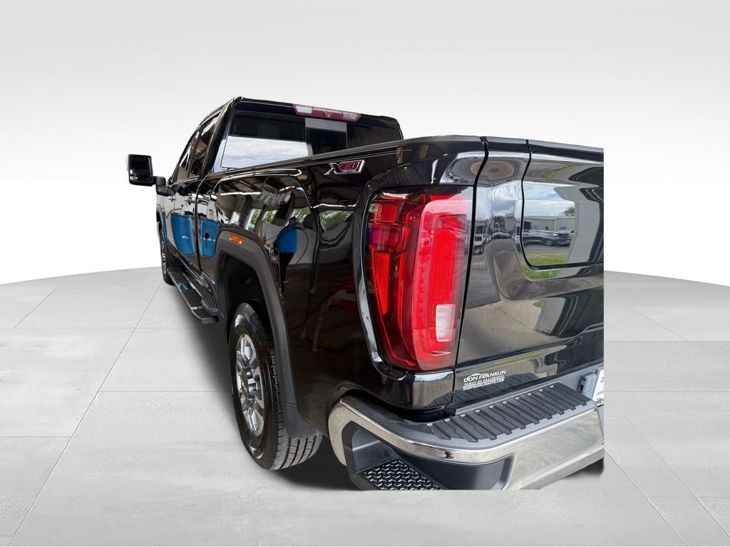 Used 2021 Black GMC SLT image 2