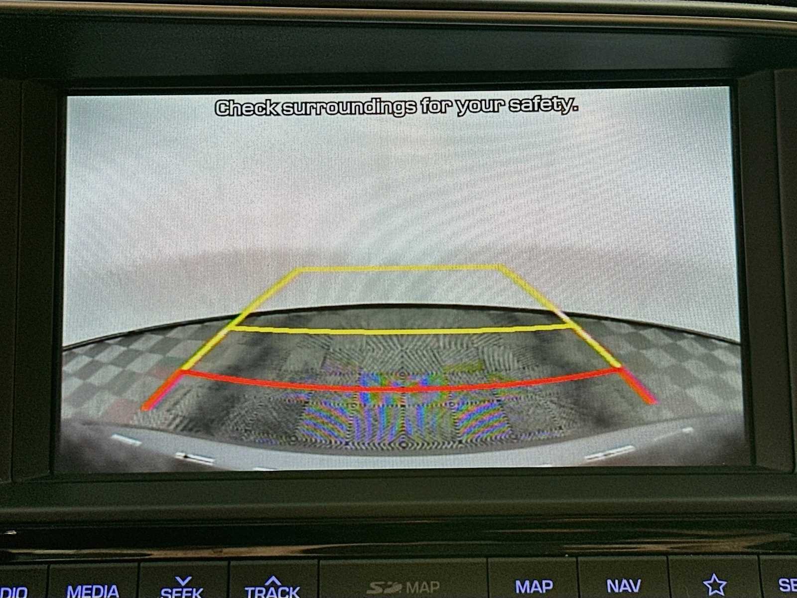 Used 2020 Fluid Metal Hyundai Limited image 15