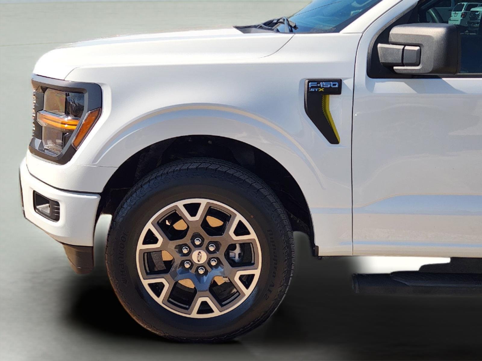 Used 2024 Oxford White Ford STX image 8