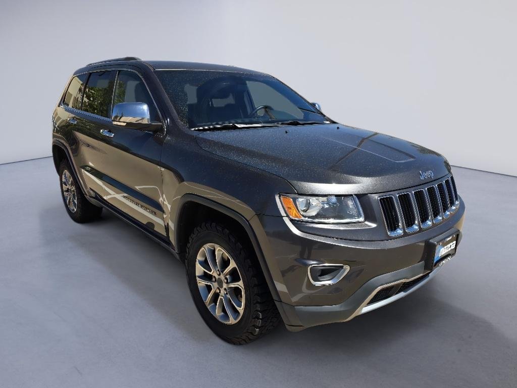 Used 2015 Granite Crystal Metallic Clearcoat Jeep Limited image 7