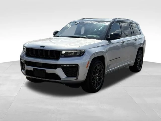 New 2026 Silver Zynith Exterior Paint Jeep Summit image 4