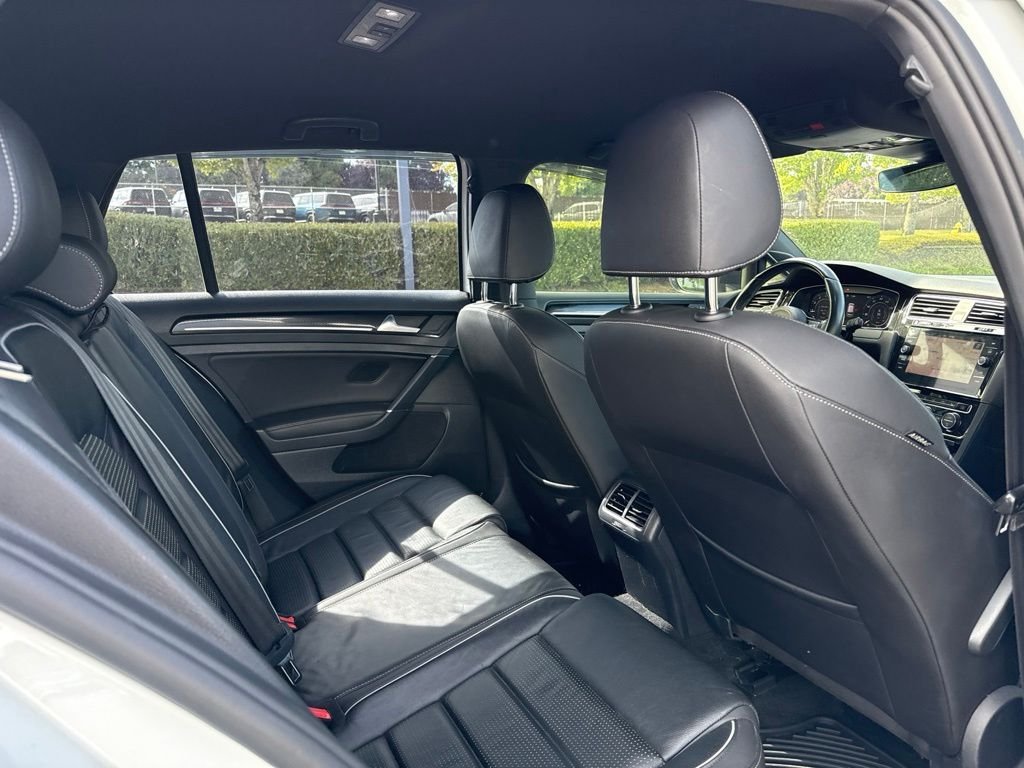 Used 2019 Oryx White Pearl Volkswagen DCC & Navigation 4Motion image 20