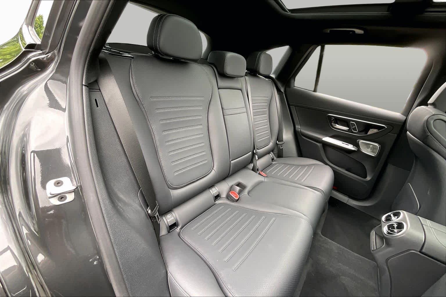 Used 2024 Graphite Grey Metallic Mercedes-Benz GLC 300 image 19